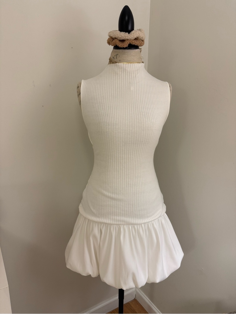 Zara White Sleeveless Ribbed Mini Dress with Bubble Skirt